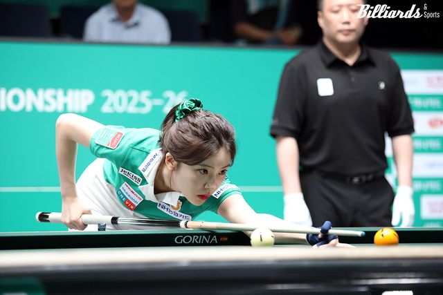 정수빈(NH농협카드)이 2일 열린 하나카드 LPBA 챔피언십 32강전에서 애버리지 1.179를 기록하며 승리를 거두고 16강에 진출했다.&nbsp; 사진=고양/이용휘 기자