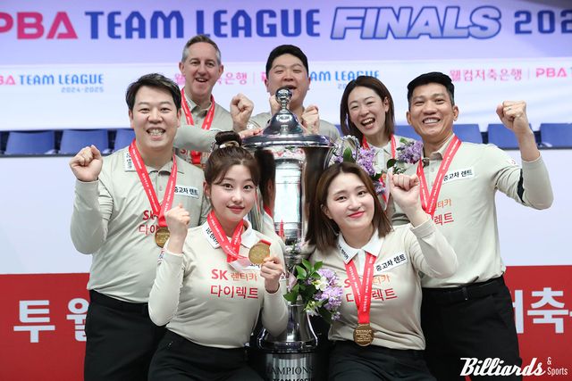 지난 시즌 파이널에서 우승한 SK렌터카 선수들. 이번 시즌에도 SK렌터카는 이 7인 체제로 2년 연속 우승에 도전한다. 빌리어즈앤스포츠 DB