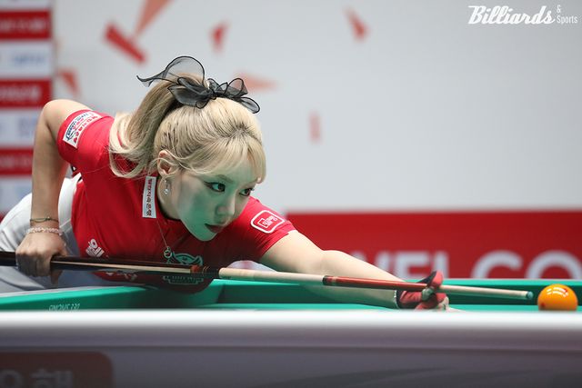 웰컴저축은행 김예은은 2세트 승리에 이어 승부처 6세트를 따내 세트스코어 3-3 동점을 만들었다.