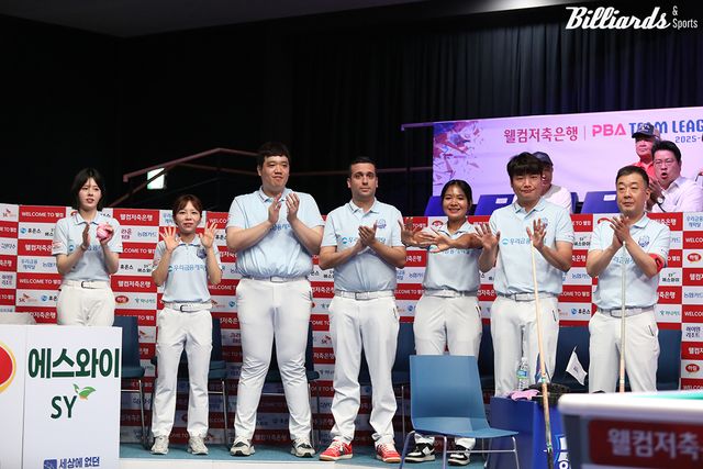우리금융캐피탈 선수들. 왼쪽부터 서한솔 김민영 선지훈 사파타 스롱 강민구 엄상필.