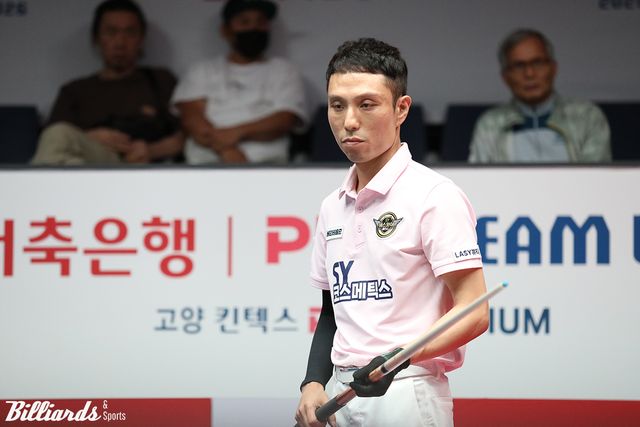 에스와이의 3세트 남자단식에서 2연승을 거두며 활약한 '이적생' 최원준1.