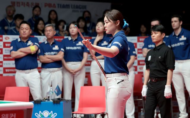 NH농협카드의 김보미는 0:8로 뒤지던 경기를 뱅크샷 3개를 포함해 9점을 올리고 9:8로 승리했다.