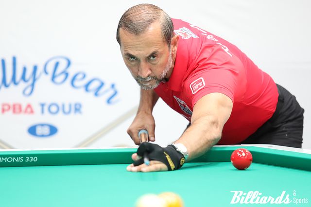 다니엘 산체스와 1세트에서 호흡을 맞춘 세미 사이그너(웰컴저축은행)는 3세트에서도 다비드 사파타(우리금융캐피탈)를 꺾고 2승을 올렸다.