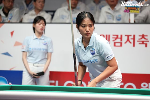 김가영에게 2세트와 6세트 승부 모두 패한 스롱 피아비(우리금융캐피탈).