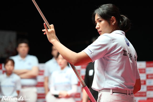 스롱 피아비(우리금융캐피탈)는 6세트를 따내 3-3을 만들며 7세트로 승부를 이었다.