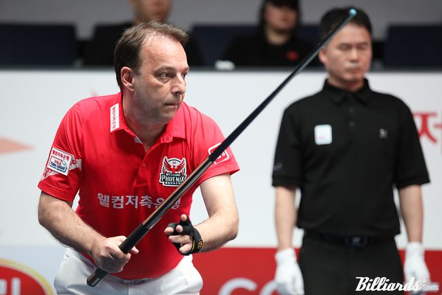 다니엘 산체스(스페인)는 5세트를 승리하고 3-2로 승부를 되돌렸다.