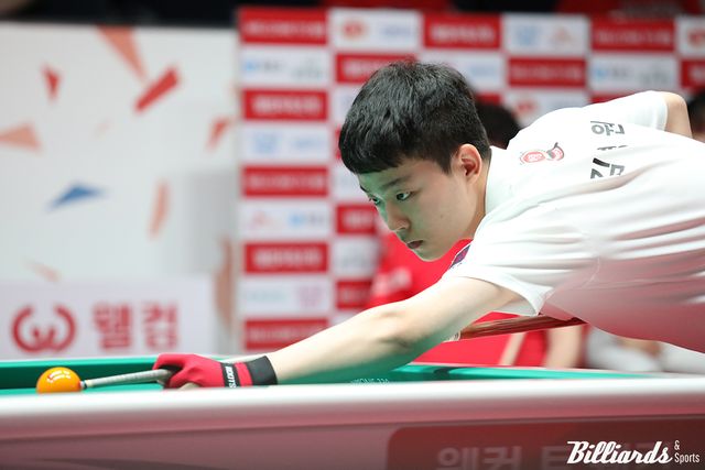 7세트에서 하림의 승리를 확정한 김영원.