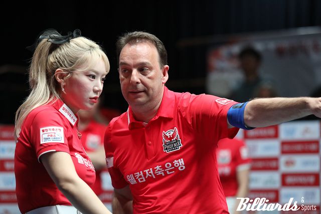 6세트 마무리에 나선 김예은과 주장 다니엘 산체스