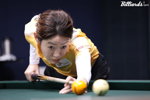 히다 오리에(SK렌터카)는 승부치기 접전&nbsp; 끝에 1 대 0으로 이다정을 꺾고 16강에 진출했다.