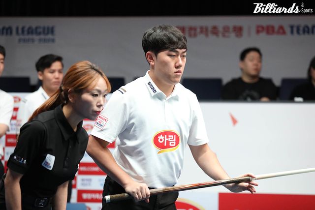 세트스코어 1-3의 패배 위기에서 5세트 남자단식을 승리한 하림 리더 김준태.