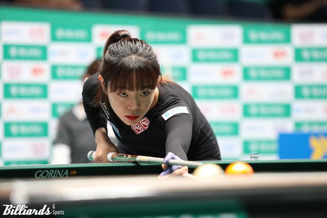 8강에서 김보라는 히다 오리에(SK렌터카)를 세트스코어 3-0으로 제압했다.