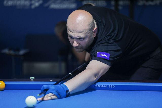 준결승에서 조명우와 맞붙는 괴크한 살만은 8강에서 쿠드롱을 꺾고 생애 첫 당구월드컵 준결승에 올랐다.