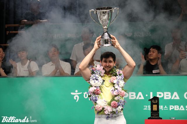 다비드 마르티네스(크라운해태)가 25-26시즌 2차 투어 하나카드 PBA 챔피언십에서 우승하며 통산 8승과 총상금 10억원을 돌파했다.&nbsp; 사진=고양/이용휘 기자