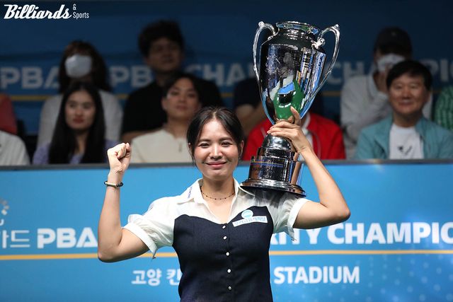 스롱 피아비(우리금융캐피탈)가 10일 열린 여자 프로당구 LPBA 3차 투어 결승전에서 김민아(NH농협카드)를 4-1로 꺾고 통산 9승을 달성했다. 사진=고양/이용휘 기자