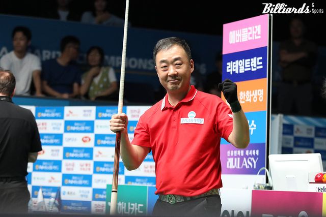 한국 &nbsp;선수 중 유일하게 4강에 올라간 엄상필(우리금융캐피탈)이 준결승에서 다니엘 산체스(웰컴저축은행)와 벌인 1년 만의 복수전을 승리하며 결승에 진출했다. &nbsp;사진=고양/이용휘 기자