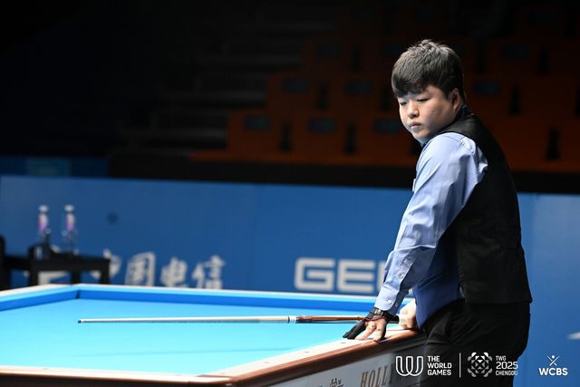 조명우(실크로드시앤티-서울시청)가 급성 왼발 통증 부상을 극복하며 8강에서 허정한(경남)에게 승리를 거두고 준결승에 진출했다.&nbsp; 사진=WCBS 제공