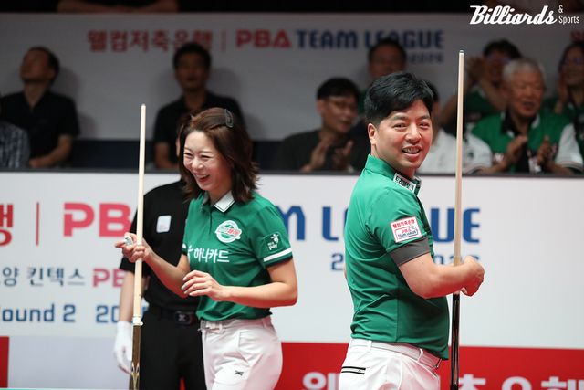 4세트 혼합복식에서 하나카드 선수로 처음 출전한 황형범.