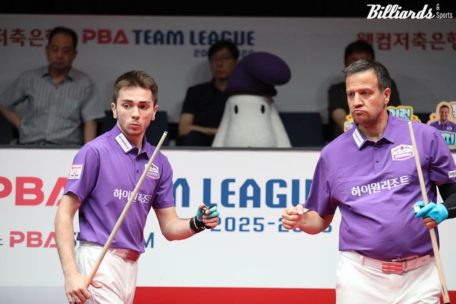 하이원리조트 1세트 남자복식에서 강세를 보인 '튀르키예 막강 듀오' 부라크 하샤시-륏피 체네트.