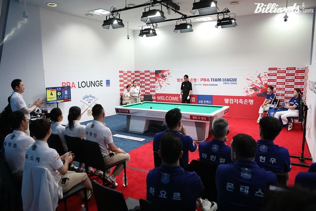 보조경기장인 PBA 라운지에서 2일 차 경기를 치르는 에스와이-NH농협카드.&nbsp; 사진=고양/이용휘 기자