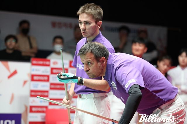 1, 3, 5세트 승리를 따낸 부라크 하샤시와 륏피 체네트.