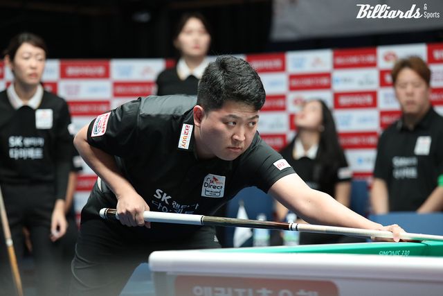 SK렌터카가 세트마다 이어진 박빙의 승부에서 역전하며 에스와이를 4-0으로 제압했다. 사진은 4세트에서 분전한 조건휘(SK렌터카).&nbsp; 사진=고양/이용휘 기자