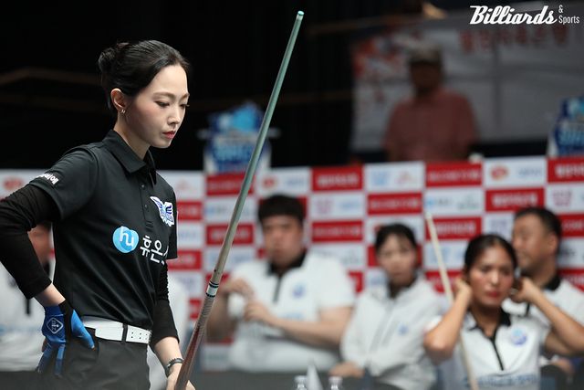 차유람(휴온스)이 6세트에서 스롱 피아비(우리금융캐피탈)에게 승리를 거두며 휴온스가 2라운드 1위로 올라섰다.&nbsp; 사진=고양/이용휘 기자