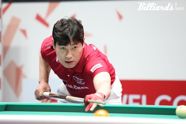 7세트에 하이런 9점을 치며 승부에 쐐기를 박은 노병찬.