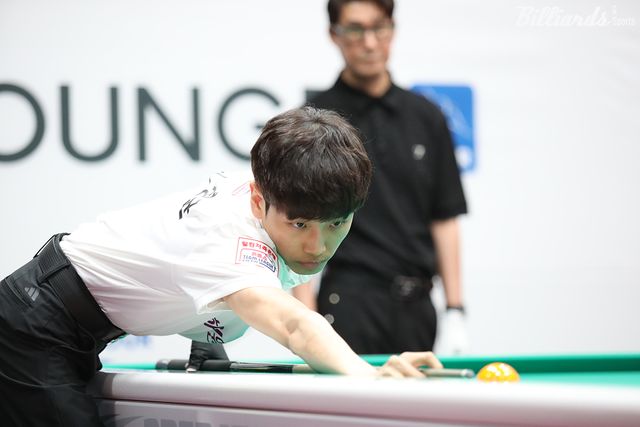 임성균은 7세트에 출전해 하나카드 리더 김병호에게 8이닝 만에 11:9로 승리했다.