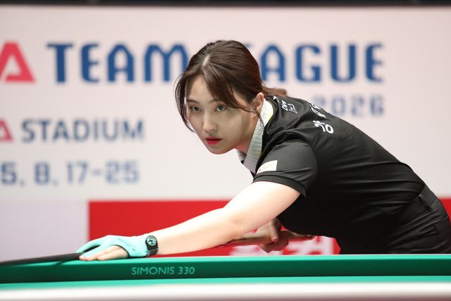 6세트에 무사히 스롱을 따돌리고 9:7로 승리한 강지은.