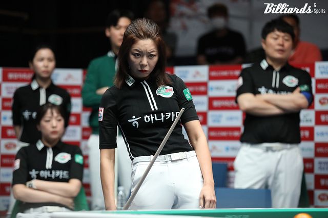 김가영은 이날 6세트를 승리하며 승점3을 획득, 하나카드는 선두로 올라섰다.