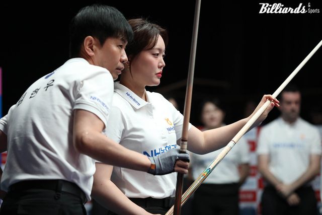 4세트 혼합복식을 승리 김현우1-김보미(NH농협카드).