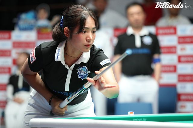 6세트에서 한지은을 꺾은 스롱.