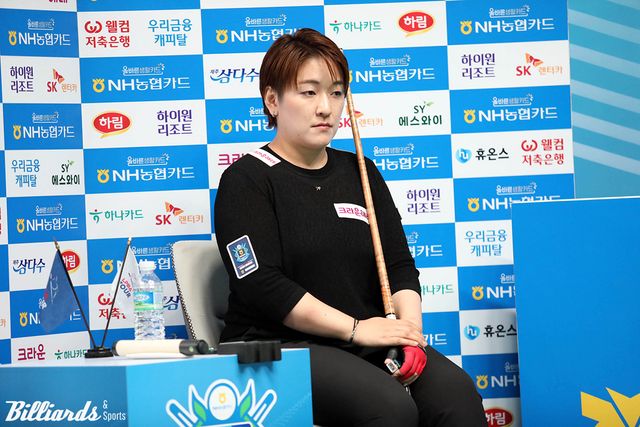 히가시우치는 결정적인 순간에 1적구 판단 실수로 어려운 코스를 선택하면서 아쉽게 3세트를 내줬다.&nbsp;