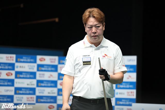 강동궁(SK렌터카)이 1부 투어 데뷔전을 치른 '99년생 쿠드롱' 전재형에게 0-3으로 패해 1회전에서 탈락하는 이변이 일어났다.&nbsp; 사진=고양/이용휘 기자