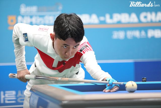 1부 투어 데뷔전에서 만난 강동궁에게 승리한 전재형.