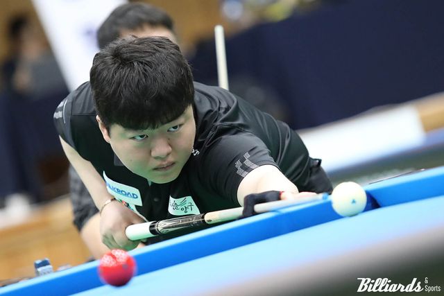 조명우(실크로드시앤티-서울시청)가 6일 오전 10시에 열린 안동시장배 남자 일반부 8강전에서 조치연(안산체육회)을 꺾고 준결승에 진출했다.&nbsp; 빌리어즈앤스포츠 DB