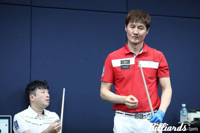 이길수와 대결 중인 박기호.