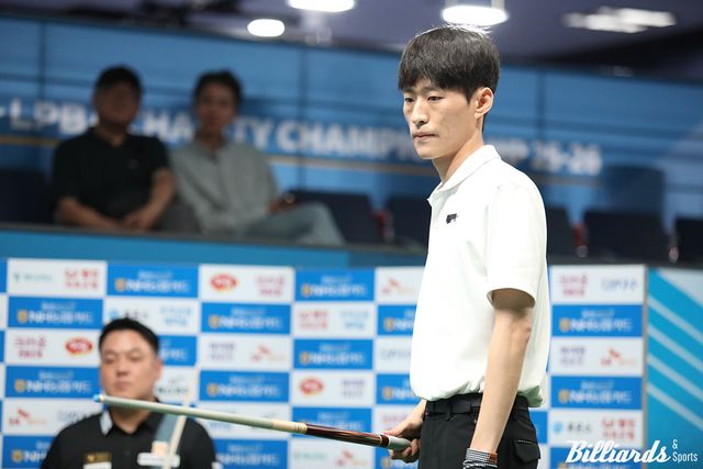 김홍민은 앞서 128강전에서 김무순에게 승부치기에서 4 대 0 승리를 거뒀고, 개막전에서도 128강과 64강을 모두 승부치기에서 이겨 승부치기 승률 100%를 기록했다.