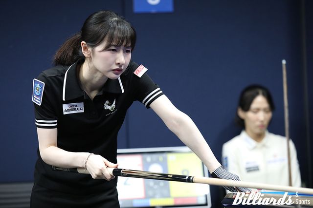 김다희와 16강전에서 대결 중인 박예원