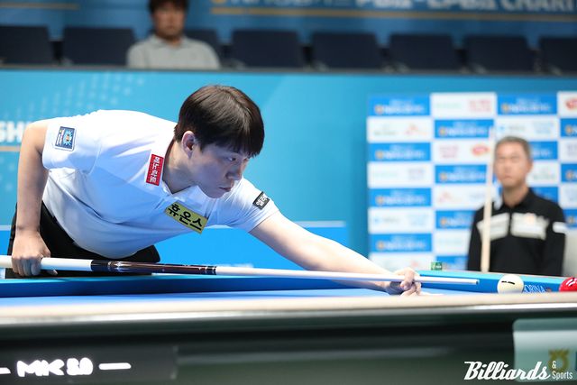 최성원(휴온스)이 3차 투어 32강전에서 막판 뱅크 샷 감각이 살아난 베트남의 마민껌(NH농협카드)에게 아쉽게 2-3으로 패했다.&nbsp; 사진=고양/이용휘 기자