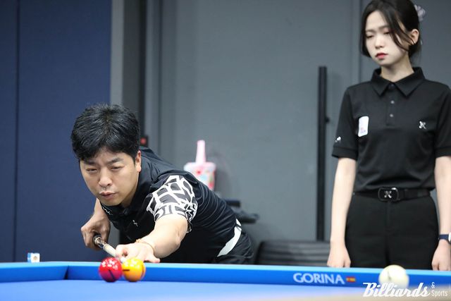 황형범은 앞서 열린 32강전에서 응우옌득아인찌엔(베트남)에게 승리하며 마민껌과 8강 진출을 다툰다.