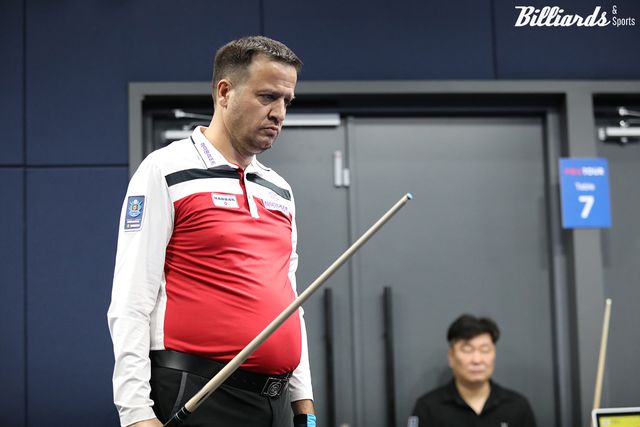 지난 시즌 월드챔피언십 준우승자 륏피 체네트(하이원리조트)는 이날 64강전에서 박명규에게 져 32강 진출에 실패했다.