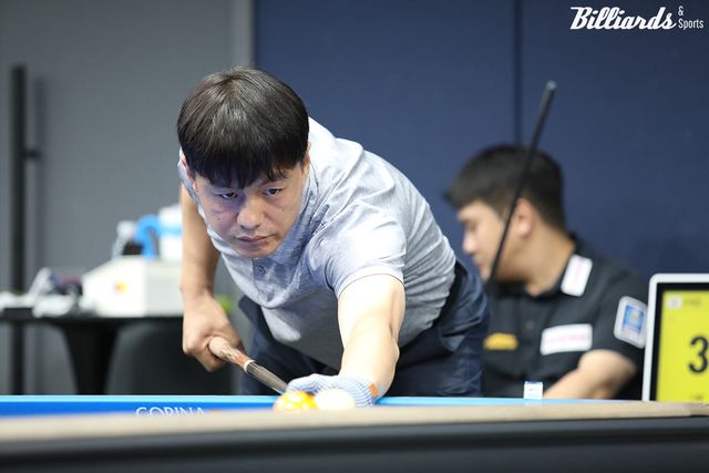 강상구는 오태준을 꺾고 사상 처음 16강에 올라와 신정주(하나카드)와 대결한다.&nbsp;