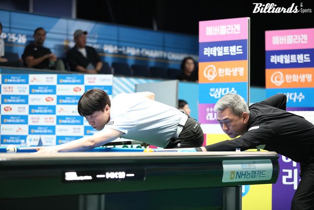 최성원 vs 마민껌의 32강전 뱅킹 장면.