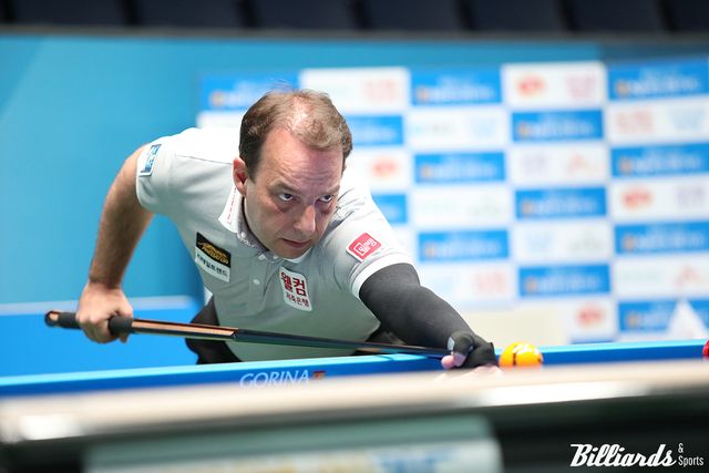 다니엘 산체스(웰컴저축은행)가 9일 벌어진 3차 투어 16강전에서 하비에르 팔라손(휴온스)을 세트스코어 3-2로 꺾고 8강에 진출했다.&nbsp; 사진=고양/이용휘 기자