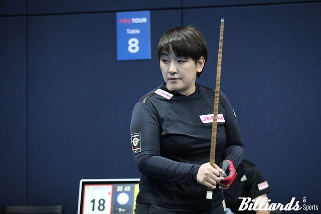 하이런 10점을 치고 1점대의 애버리지로 32강에 오른 히가시우치 나쓰미.