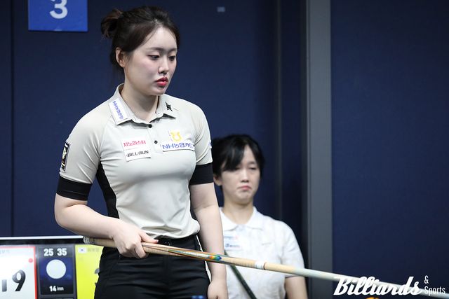 최보람을 25:4로 꺾고 32강에 오른 김보미.