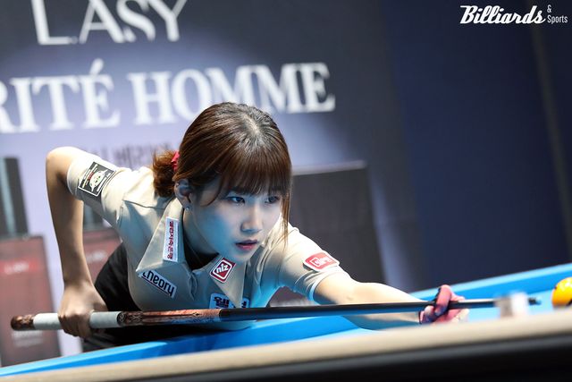 용현지(웰컴저축은행)가 하이런 10점 장타를 앞세워 애버리지 1.923을 기록하며 13이닝 만에 25:4로 이우경에게 연패의 사슬을 끊고 32강에 진출했다.&nbsp; 사진=고양/이용휘 기자