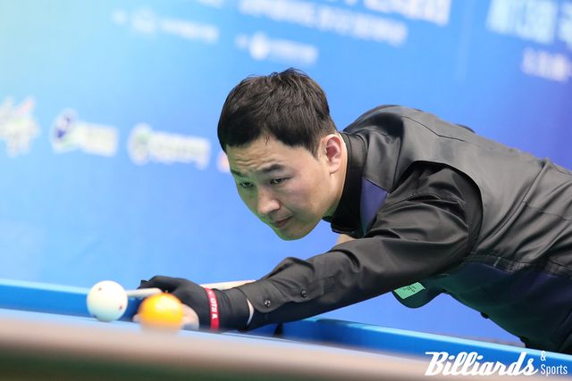 조별리그에서 쿠드롱, 김행직과 대결하는 최완영. 빌리어즈앤스포츠DB