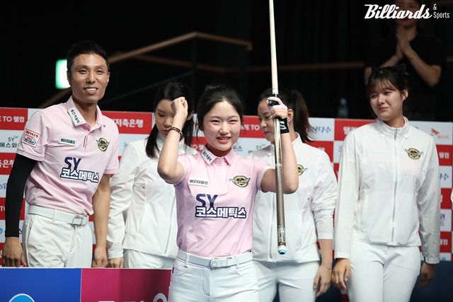 2라운드 하나카드전에서 2-3으로 지고 있던 에스와이는 한지은이 김가영에게 6세트를 승리하며 3-3 동점을 만든 뒤 4-3으로 역전승을 거뒀다.